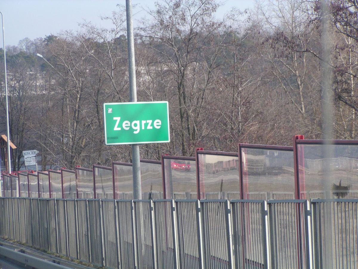 Wjeżdżamy do miejscowości Zegrze